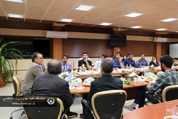 نشست رئیس دانشگاه با دانشجویان غیرخوابگاهی